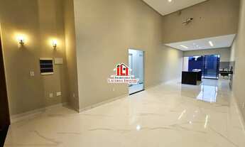 Imagem 2: Casa Térrea no Vivenda das Marinas com 3 Suítes Espaço lazer com Piscina com Cascata