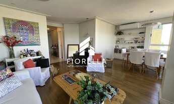 Imagem 3: Apartamento com 142,77m², 03 dormitórios, 01 suíte, 02 vagas, no Centro de Florianópolis/S