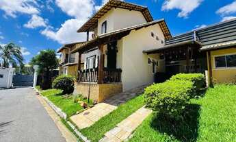 Imagem 2: Casa de Condomínio com 3 Quartos e 3 banheiros à Venda, 180 m² por R$ 900.000