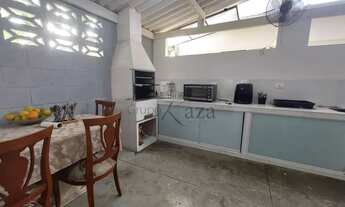 Imagem 6: Oportunidade - Casa com Edícula - Jardim Satélite - 2 Dormitórios - 177m²