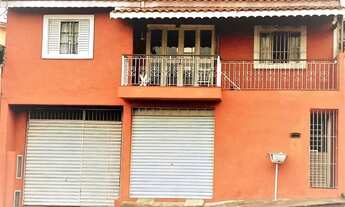 Imagem: Sobrado para morar em Atibaia com salão