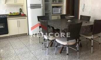 Imagem 6: Sobrado em Rua Amaury de Oliveira e Silva - Jardim Tarumã - Londrina/PR