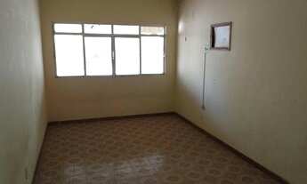 Imagem 5: Aluga-se casa ampla com sobrado