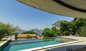 Imagem 4: Casa de 520 metros quadrados no bairro São Francisco com 5 quartos