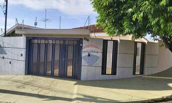 Imagem: Casa com 3 quartos à venda, 137 m² por