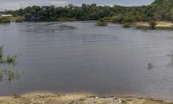 Imagem 3: Cond. Fechado. Lote c/ 900m2. Plano, Limpo e Documentado