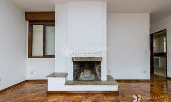 Imagem 4: PORTO ALEGRE - Casa Padrão - Tristeza