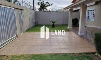 Imagem 7: CASA DUPLEX COM 4 QUARTOS (4 SUÍTES), CLOSET, BANHEIRO SOCIAL, PISCINA, DECK COM CHURRASQU