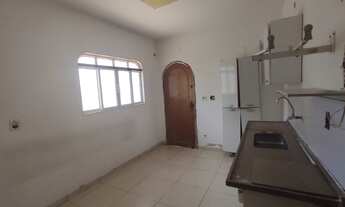 Imagem 3: Sobrado para aluguel com 800 metros com 4 quartos Piscina