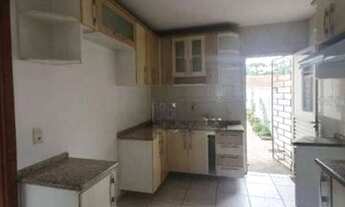 Imagem 3: Excelente residência c/ edícula e ótima localização no Quissisana !