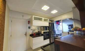 Imagem 7: Alto Padrão vista 02 dormitórios sacada gourmet - 01 dormitório revertido closet - Santos