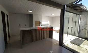 Imagem 2: Casa bem localizada com 2 dormitórios para alugar, Coloninha - Araranguá /SC Casa com: