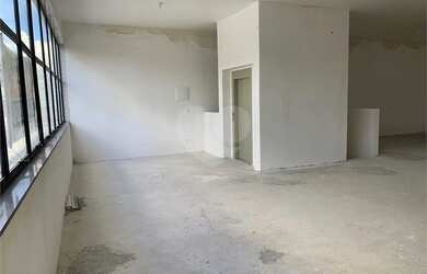 Imagem 6: Sobrado novo para locar na R. Senador Dantas. 342 de área e 300 de terreno