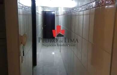 Imagem 5: Casa Assobradada, com 3 dormitórios sendo 2 suítes e 5 vagas, na Penha