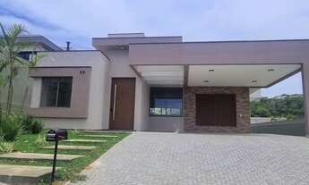 Imagem 2: Casa de condomínio para venda com 250 metros quadrados com 3 quartos em Monte Alegre - Vin