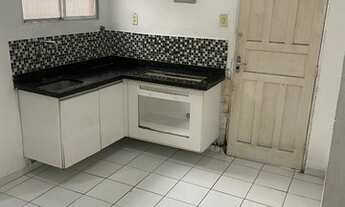 Imagem 3: Quarto/Cozinha - Zona Noroeste (A-011