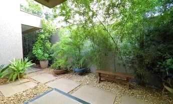 Imagem 3: Casa de condomínio para aluguel possui 324 metros quadrados com 4 quartos