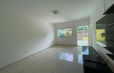 Imagem 6: Casa a venda no bairro Tarumã - Manaus/AM - 3 quartos sendo duas semi suite - com quintal