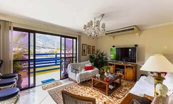 Imagem 2: Casa à Venda - São Francisco, 4 Quartos, 360 m2