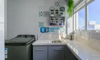 Imagem 6: VE) Cobertura com 04 dormitórios no bairro Estreito, em Florianópolis