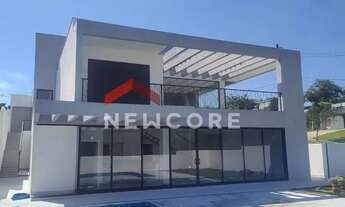 Imagem: Casa de condomínio em Rua Laura Maiello