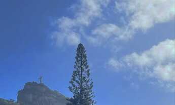 Imagem 4: Casa no pé do Cristo LEIA A DESCRIÇÃO