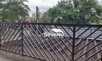 Imagem 2: Casa sobreloja 03 dorm. (01 com armário e sacada) - 02 quartos pequenos - Av. Andrômeda