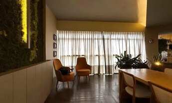 Imagem 6: Amplo apartamento com vista para o Convento finamente reformado