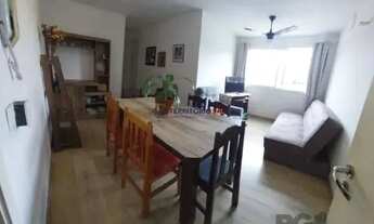 Imagem 4: Apartamento em Porto Alegre, no bairro Vila Nova, com 2 dormitório(s), e 2 banheiros, à ve