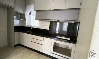 Imagem 5: Sobrado geminado de esquina no bairro Iririú