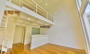 Imagem 5: Loft duplex com pé direito duplo na Padre Chagas, bairro Moinhos de Vento em Porto Alegre