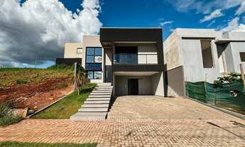 Imagem 2: Sobrado em condomínio fechado com 3 dormitórios sendo 3 suítes