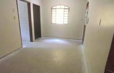 Imagem 4: CASA 04 QUARTOS QD 11 SETOR LESTE (COM VAGA DE GARAGEM