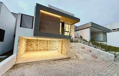 Imagem 3: IExcelente casa em condomínio pronta para morar de frente a uma área verde