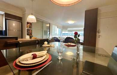 Imagem 2: Apartamento Quadra Mar à Venda, 3 Dormitórios, 1 Vaga, 126m², Centro, Balneário Camboriú