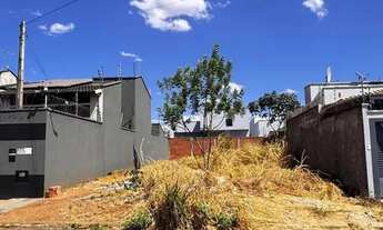 Imagem: Imóvel para venda tem 240 metros quadrados