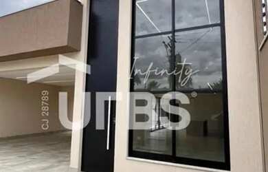 Imagem 3: Casa à venda no Setor Garavelo 3 suítes, área gourmet e piscina aquecida, próxima ao Jard