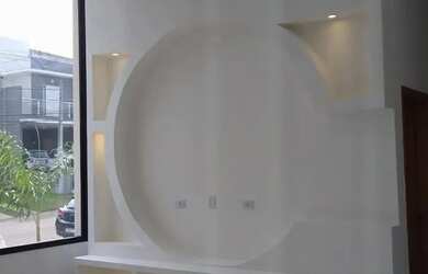 Imagem 6: Casa moderna com automação, pé-direito alto e acabamento diferenciado pronta para morar