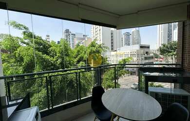 Imagem 2: Moderno apartamento de 32 m² mobiliado com 01 suíte e 01 vaga em Pinheiros, ao lado do met