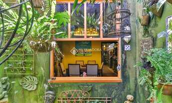 Imagem 7: Casa diferenciada, feita para pessoas exigentes. Um verdadeiro refúgio urbano no Centro Hi