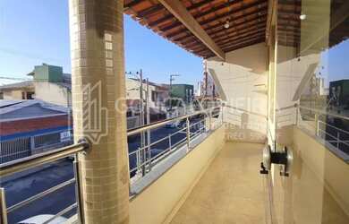 Imagem: Casa à venda em rua pública