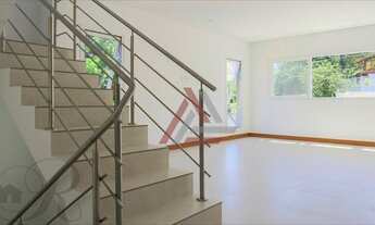 Imagem 4: Casa com 3 quartos sendo 2 suítes à venda, 253 m² por R$ 1.900.000 - Cacupé - Florianópoli