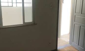 Imagem 6: Apartamento com 2 dormitórios para alugar por R$ 800/mês - Centro - São João de Meriti/RJ