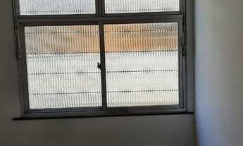 Imagem 5: Apartamento frente, vazio, reformado no melhor prédio