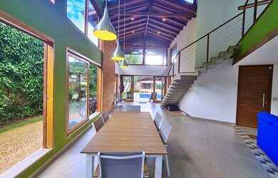 Imagem 7: LINDA CASA EM CONDOMINIO FECHADO, LAZER PRIVATIVO, PÉ DIREITO DUPLO, 340M² MUITO BEM DISTR