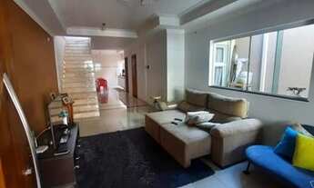 Imagem 2: Sobrado para venda com 160 metros quadrados com 3 quartos