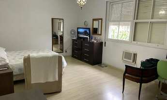 Imagem 4: Sobrado para venda com 220 metros quadrados com 3 quartos em Aparecida - Santos - SP