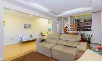 Imagem: Casa residencial com depósito no térreo