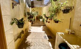 Imagem 2: Casa para venda tem 384 metros quadrados com 3 quartos em Goiânia 2 - Goiânia - GO