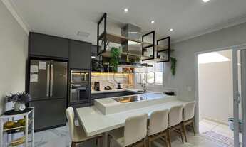 Imagem 7: Casa com amplo espaço gourmet com Jacuzzi